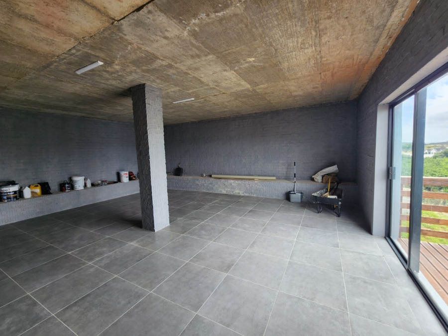 3 Bedroom Property for Sale in Paradise Beach Eastern Cape